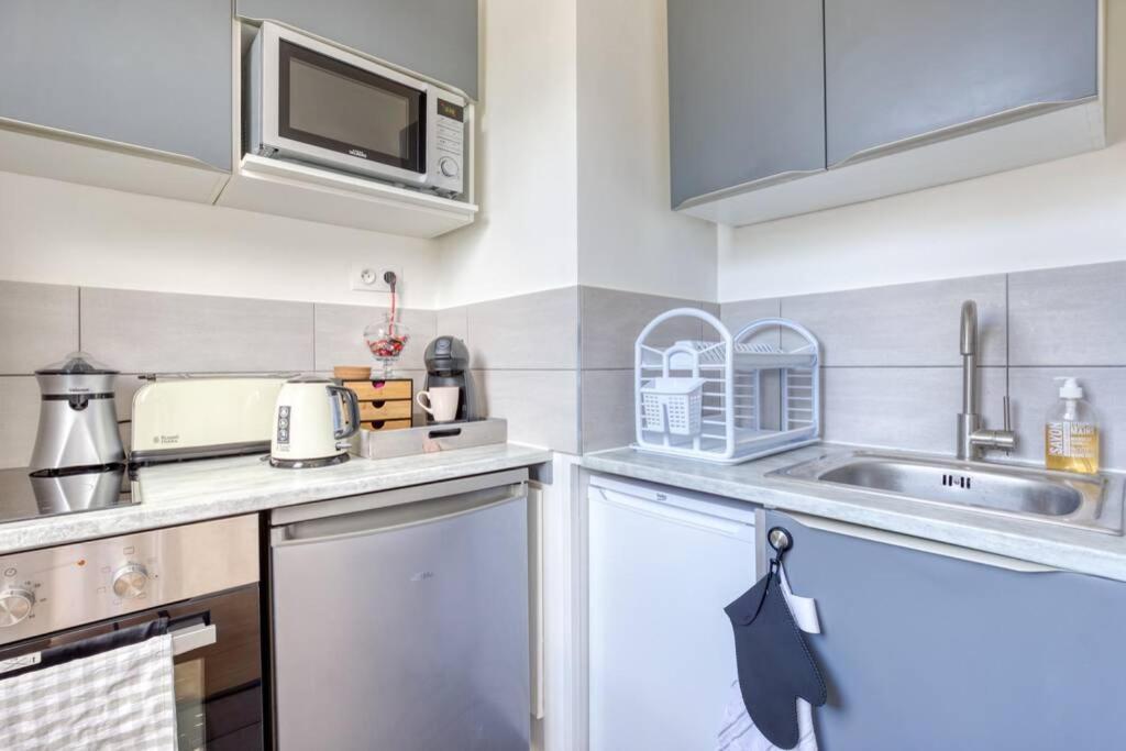 L'Elysee - Easy Check-In - Arrivee Autonome - Place Parking Privative - T2 Surequipe - Wifi - Netflix Apartment Courcouronnes ภายนอก รูปภาพ